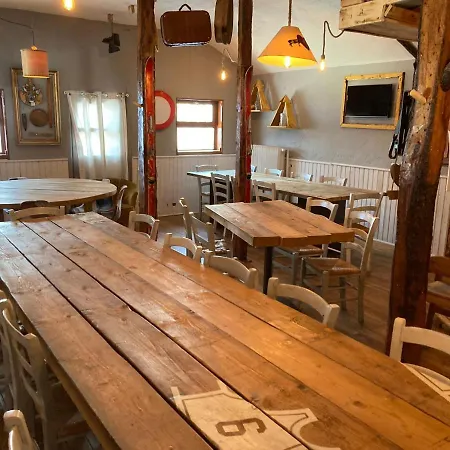 Capannina מלון דירות 3*