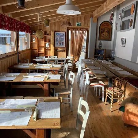 Capannina アパートホテル Oulx